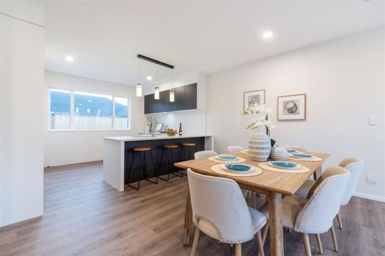 Photo of property in 17 Jeroboam Loop, Kumeu, 0810