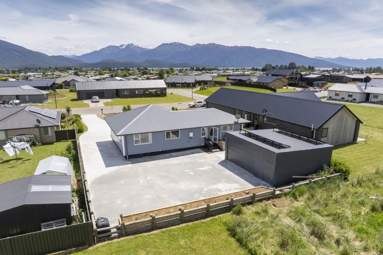 Photo of property in 34 Burnby Drive, Te Anau, 9679