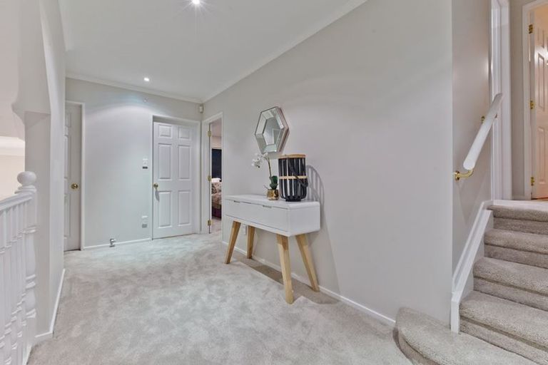 Photo of property in 26 Mulgan Way, Browns Bay, Auckland, 0630