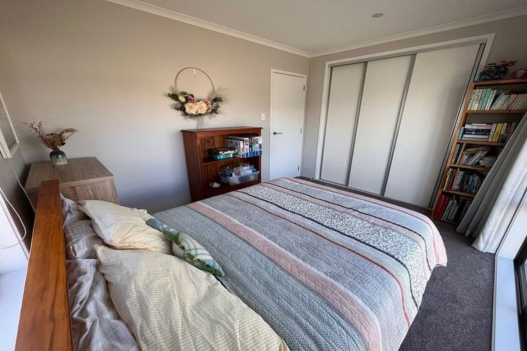 Photo of property in 2 Kapia Road, Westgate, Auckland, 0614