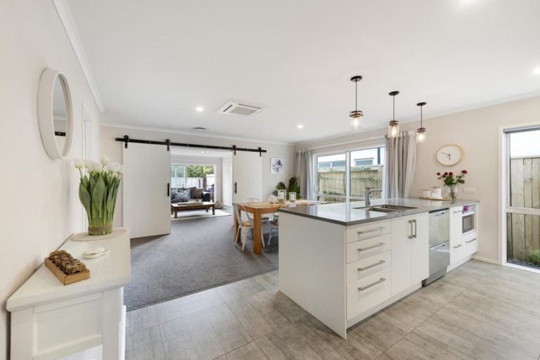 Photo of property in 81 Awatira Drive, Papamoa Beach, Papamoa, 3118