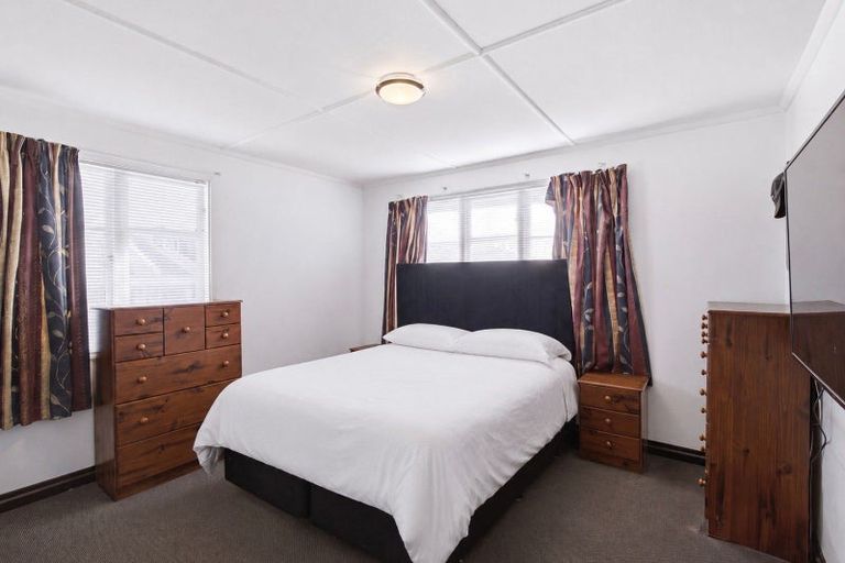 Photo of property in 32 Duigan Street, Gonville, Whanganui, 4501