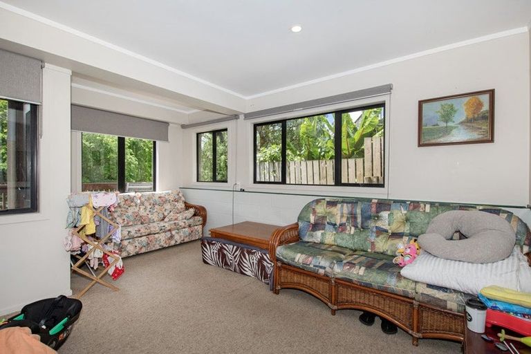Photo of property in 9 Ngahere Drive, Horahora, Whangarei, 0110