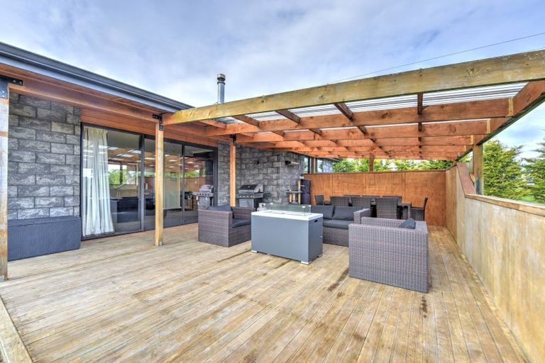 Photo of property in 176 Seaward Road, Edendale, 9825