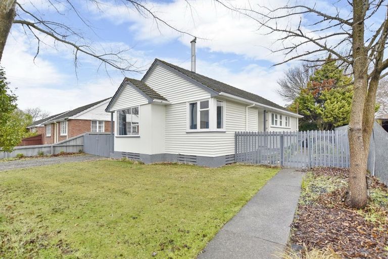 Photo of property in 97 Hoani Street, Northcote, Christchurch, 8052