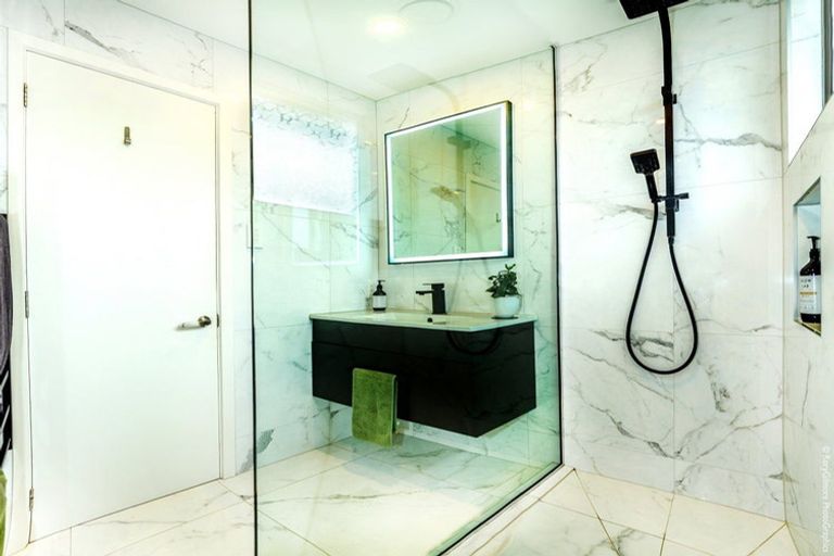 Photo of property in 2/84 Perry Street, Papanui, Christchurch, 8053