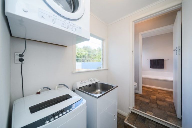 Photo of property in 7 Hartley Place, Awapuni, Palmerston North, 4412