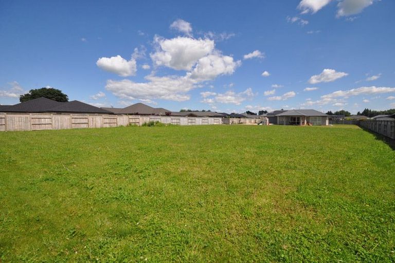 Photo of property in 19 Plescher Crescent, Leamington, Cambridge, 3432