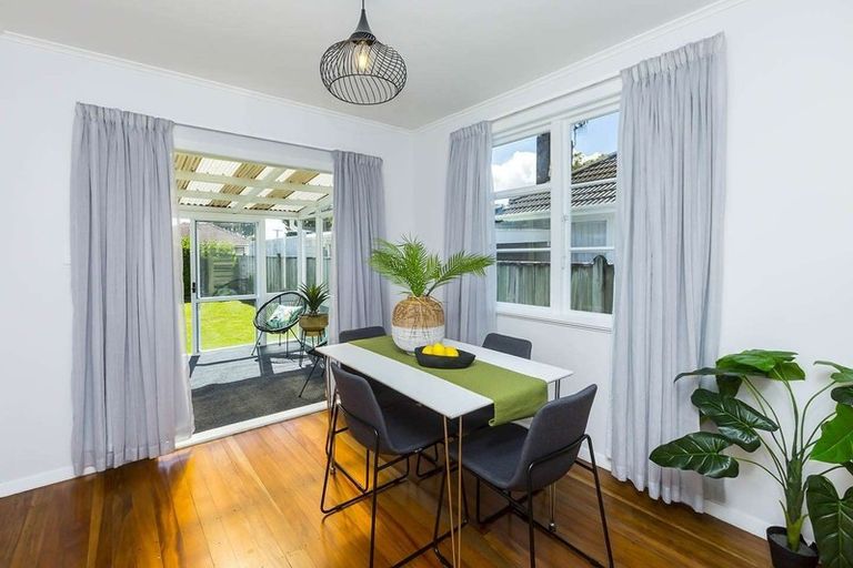 Photo of property in 12 Argyle Grove, Trentham, Upper Hutt, 5018