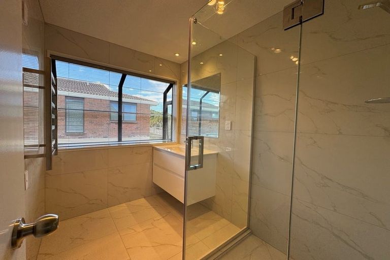 Photo of property in 42 Calluna Crescent, Totara Heights, Auckland, 2105