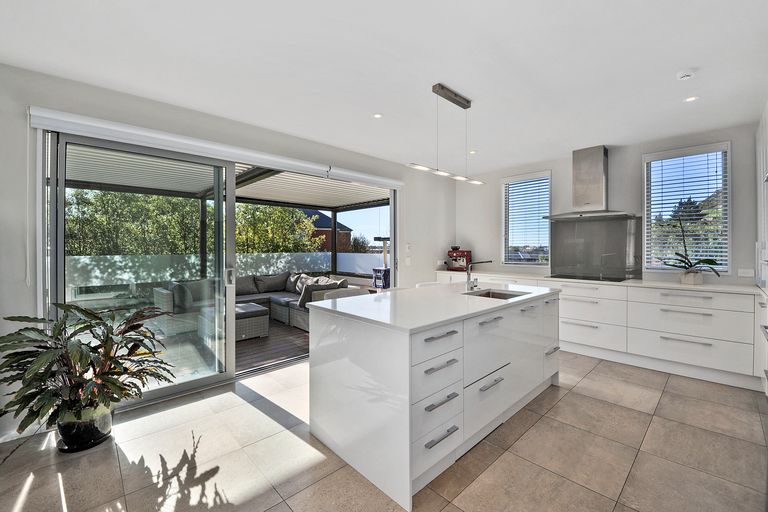 Photo of property in 42 Alderson Avenue, Hillsborough, Christchurch, 8022