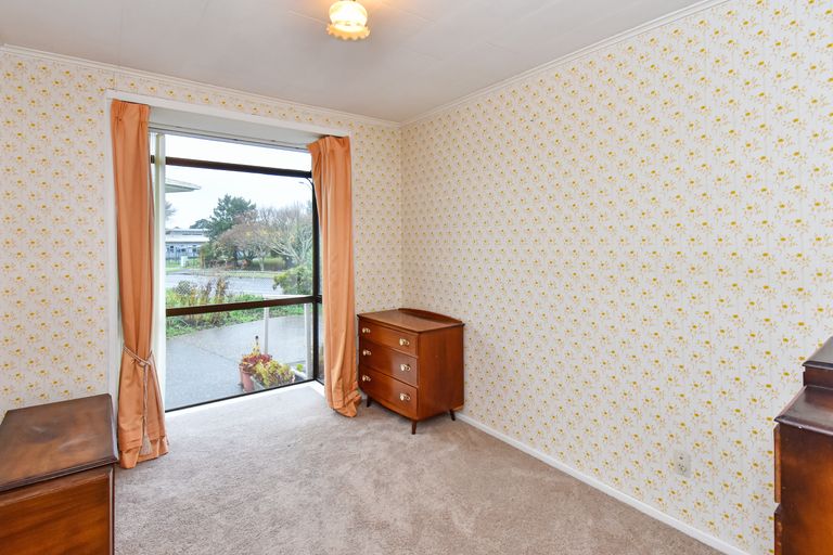 Photo of property in 47 Gossamer Drive, Pakuranga Heights, Auckland, 2010