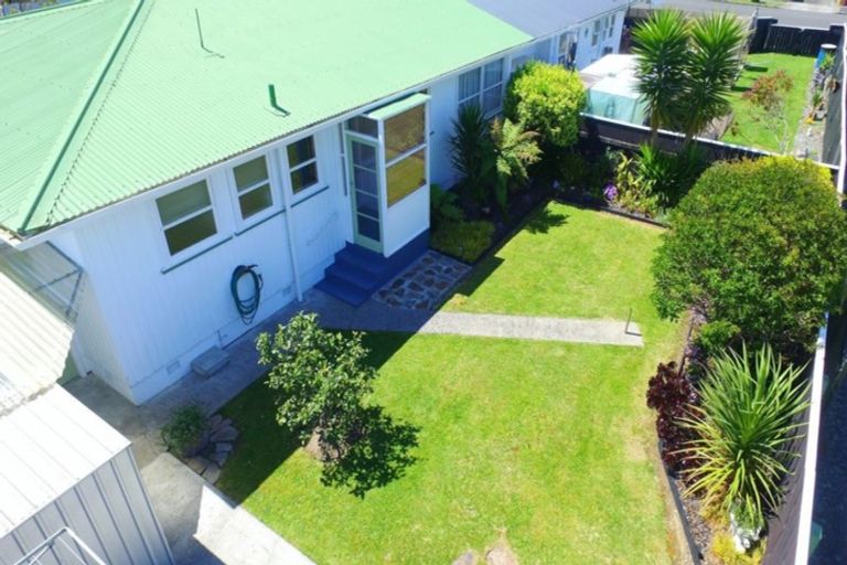 Photo of property in 23 Essex Street, Levin, 5510