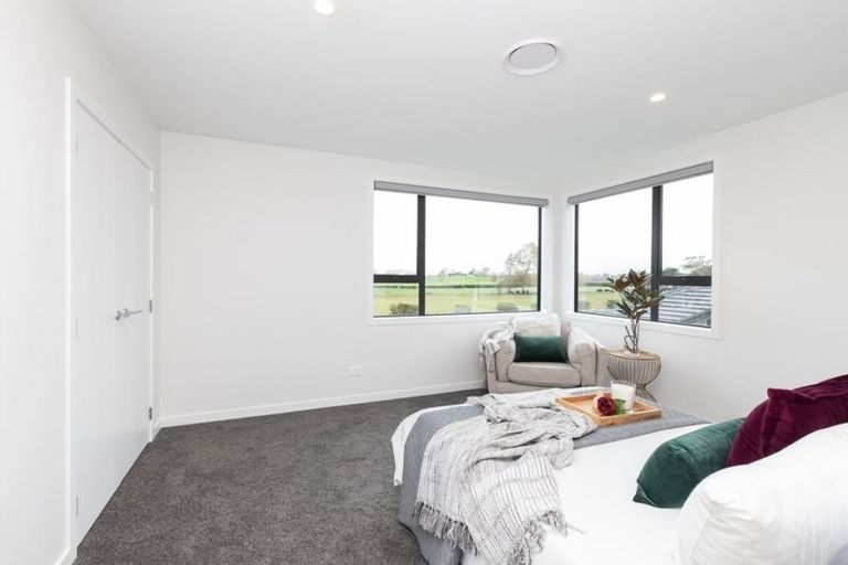 Photo of property in 28 Helen June Avenue, Flagstaff, Hamilton, 3210