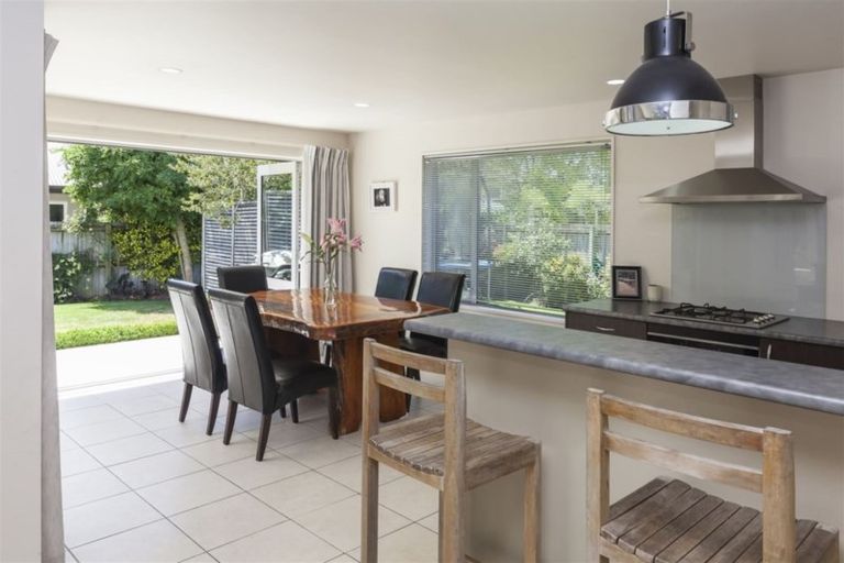 Photo of property in 9 Dunvegan Place, Harewood, Christchurch, 8051