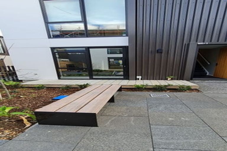 Photo of property in 1/185 High Street, Hutt Central, Lower Hutt, 5010