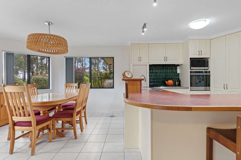 Photo of property in 36 Caulfield Place, Pukehangi, Rotorua, 3015