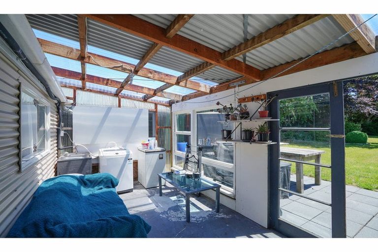 Photo of property in 12 Mclew Road, Kennington, Invercargill, 9871