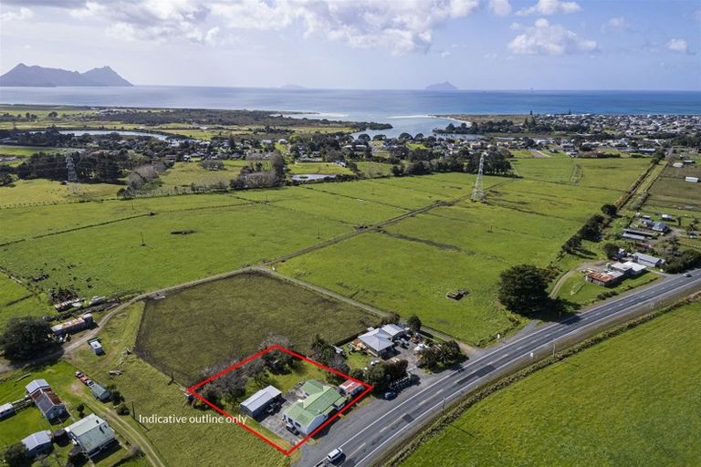 Photo of property in 2725 State Highway 1, Ruakaka, Whangarei, 0171