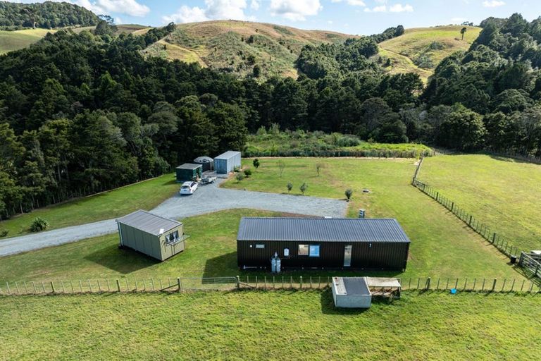 Photo of property in 690 Gorge Road, Maungaturoto, 0588