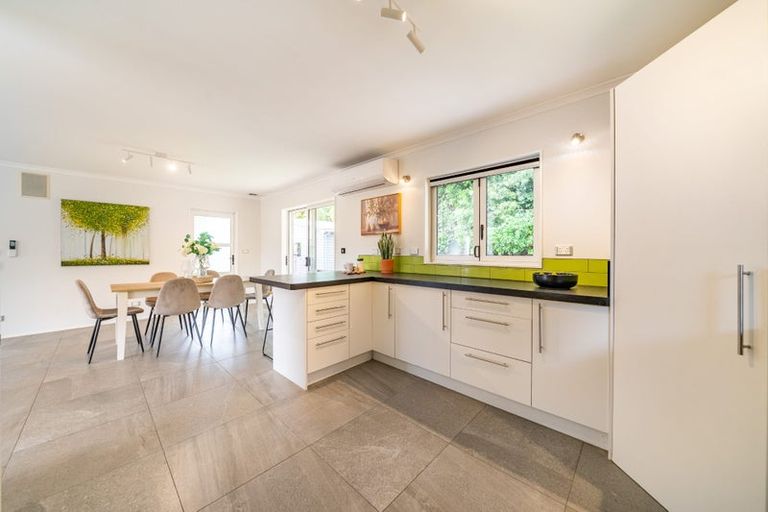 Photo of property in 22 Bridge Road, Birchville, Upper Hutt, 5018