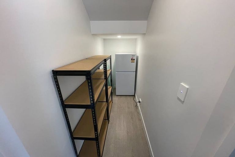 Photo of property in 42 Mulroy Place, Pinehill, Auckland, 0632