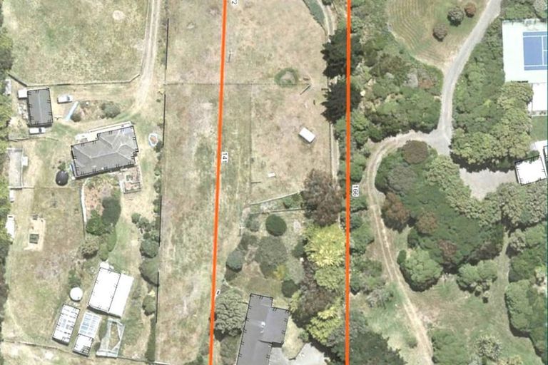 Photo of property in 107 Paetawa Road, Peka Peka, Waikanae, 5391