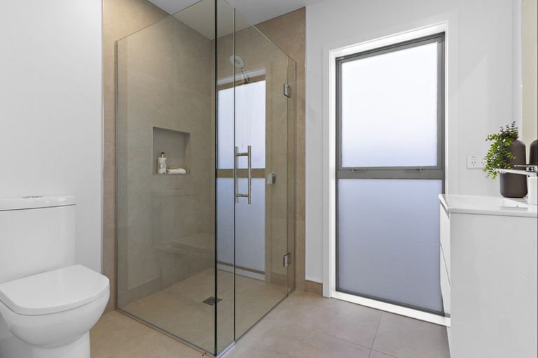 Photo of property in 18 Austin Reid Avenue, Carterton, 5713