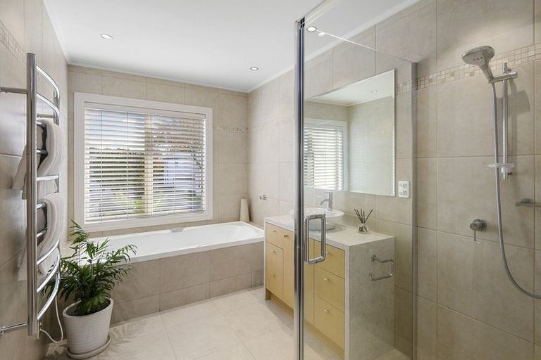 Photo of property in 40 Mcdougall Avenue, St Albans, Christchurch, 8014