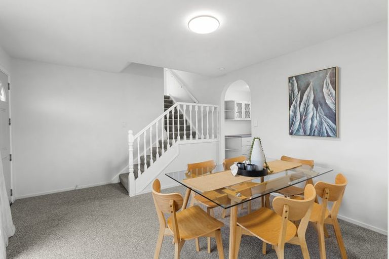 Photo of property in 19 Te Maru Place, Redwood, Christchurch, 8051