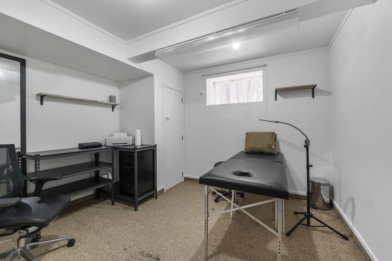 Photo of property in 3 Pukaka Street, Strandon, New Plymouth, 4312