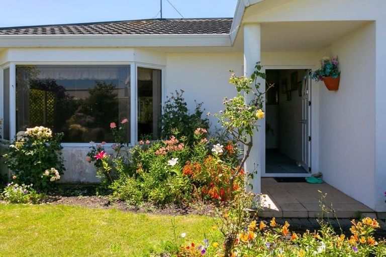 Photo of property in 29 Fairview Terrace, Waipahihi, Taupo, 3330