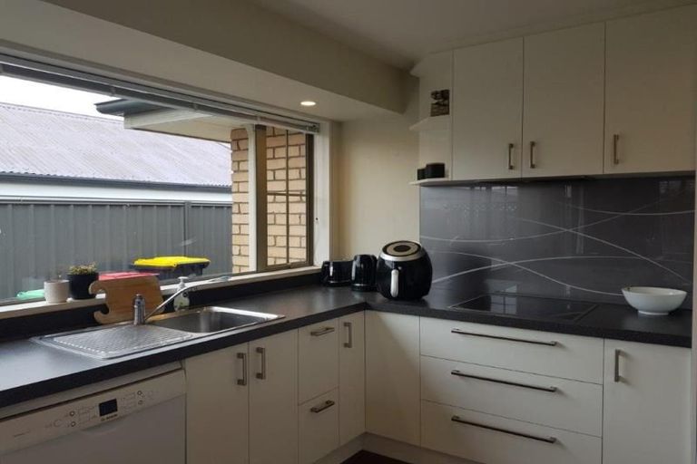Photo of property in 432a Harewood Road, Harewood, Christchurch, 8051