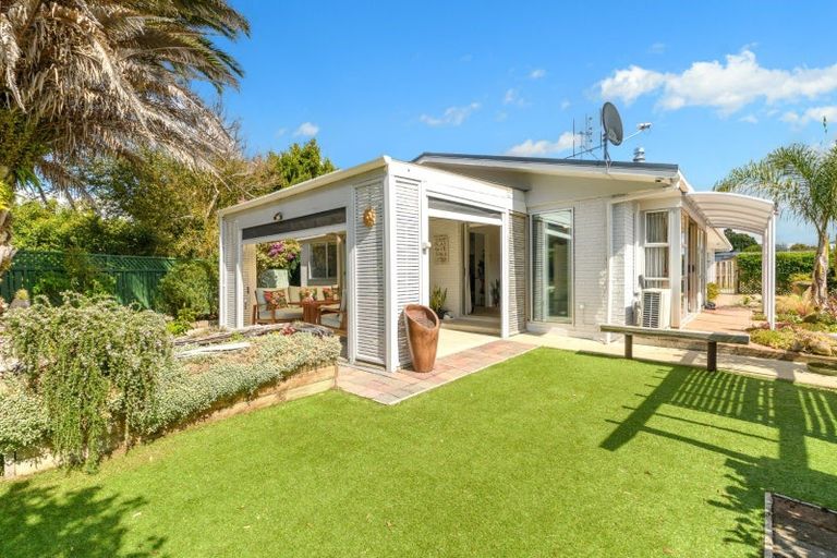 Photo of property in 2 Columba Place, Matua, Tauranga, 3110