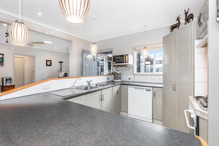 Photo of property in 12 Turnbull Crescent, Morrinsville, 3300