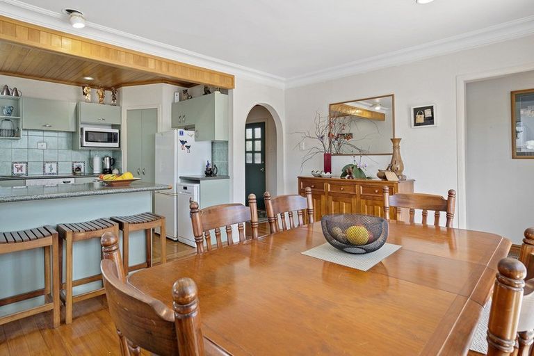 Photo of property in 173 Otumoetai Road, Brookfield, Tauranga, 3110