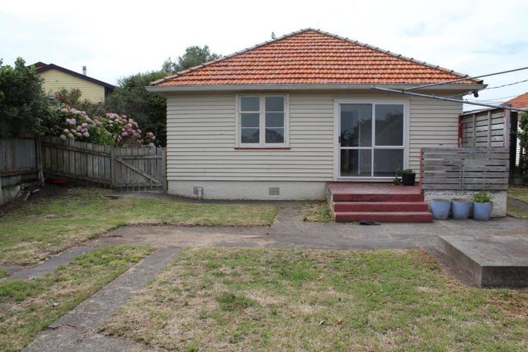Photo of property in 5 Owen Street, Gonville, Whanganui, 4501