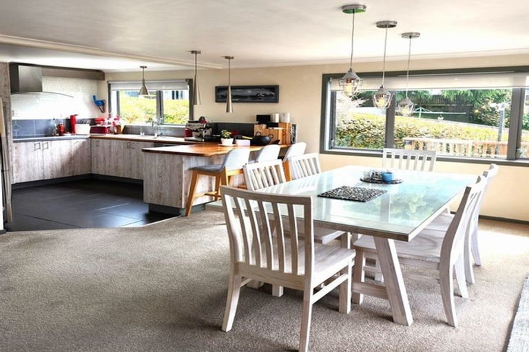 Photo of property in 28 Wellesley Street, Feilding, 4702