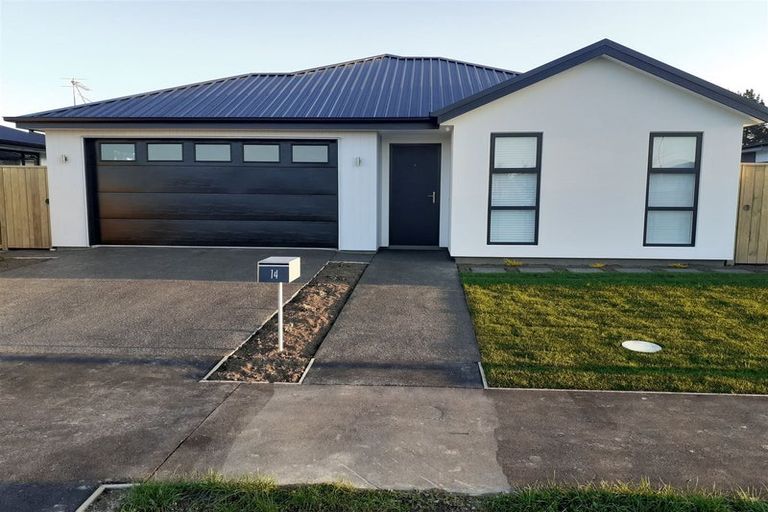 Photo of property in 14 Dallimore Drive, Belfast, Christchurch, 8051