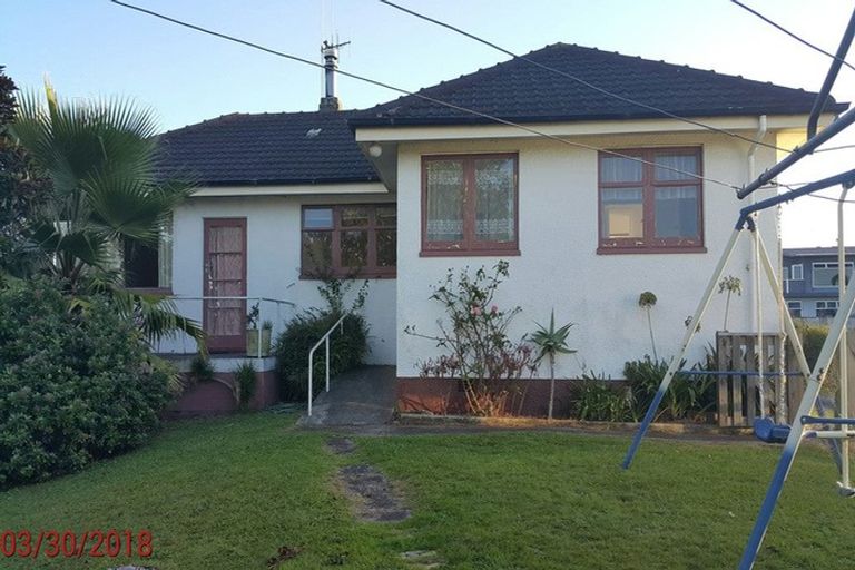 Photo of property in 1 Churchill Street, Putaruru, 3411
