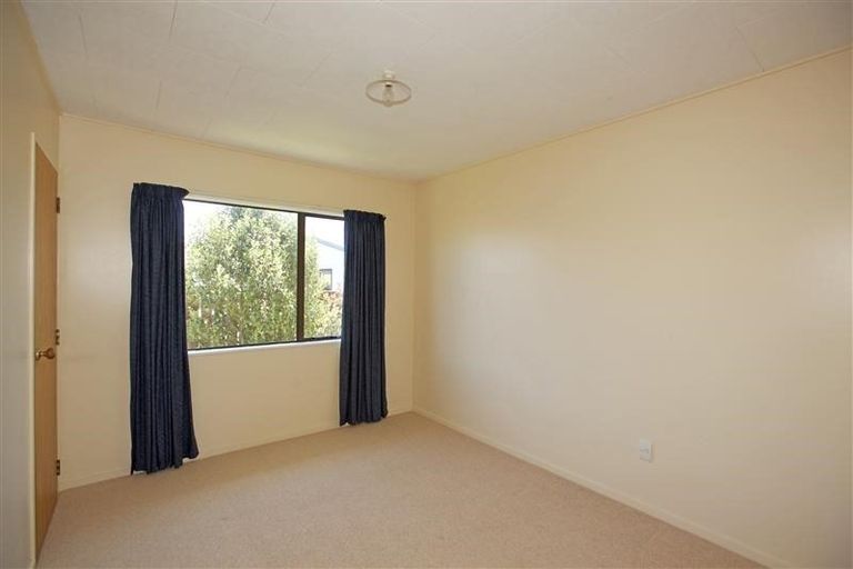 Photo of property in 11 Simcox Street, Otaki Beach, Otaki, 5512
