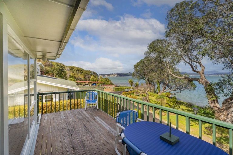 Photo of property in 14 Stormont Lane, Whitianga, 3510