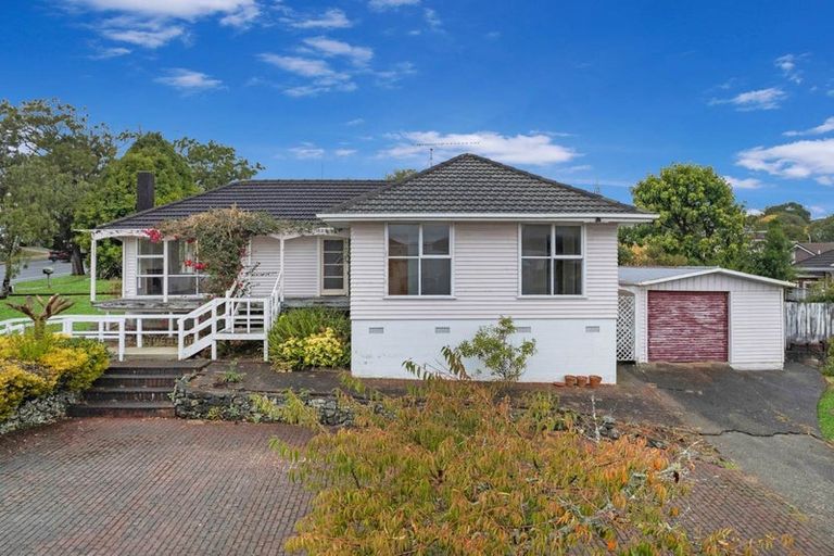 Photo of property in 55 Larne Avenue, Pakuranga Heights, Auckland, 2010