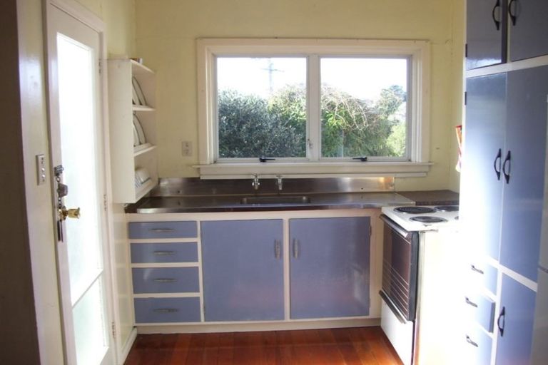 Photo of property in 61 Dyers Pass Road, Cashmere, Christchurch, 8022