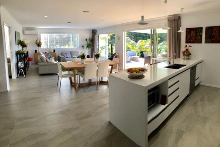 Photo of property in 21 Amsharlo Drive, Kerikeri, 0230