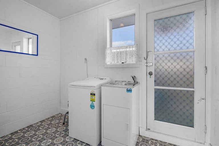 Photo of property in 14 Leslie Place, Deanwell, Hamilton, 3206