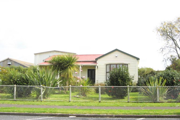 Photo of property in 22 Elliot Street, Inglewood, 4330