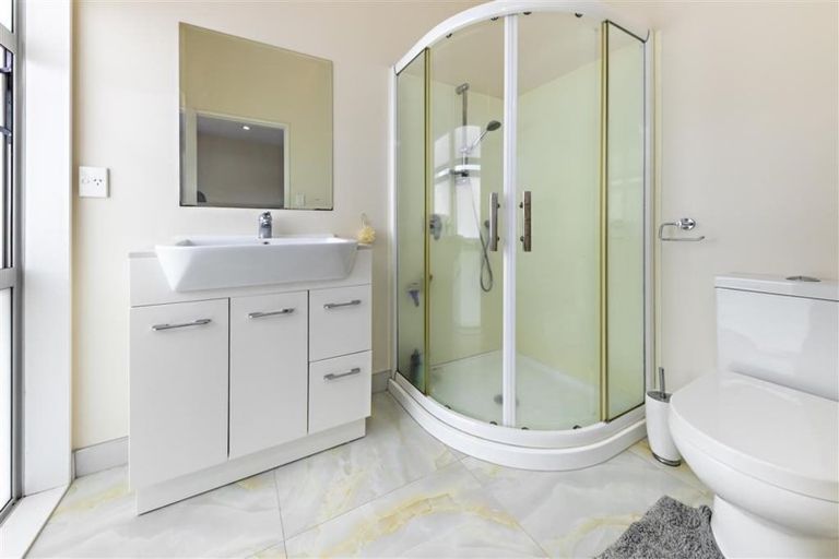 Photo of property in 87 Popokatea Drive, Takanini, 2112