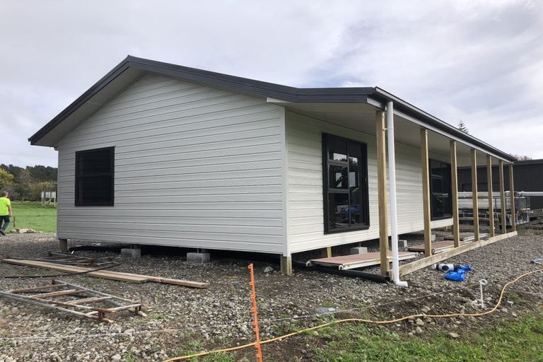 Photo of property in 169 Egmont Road, Hillsborough, New Plymouth, 4372