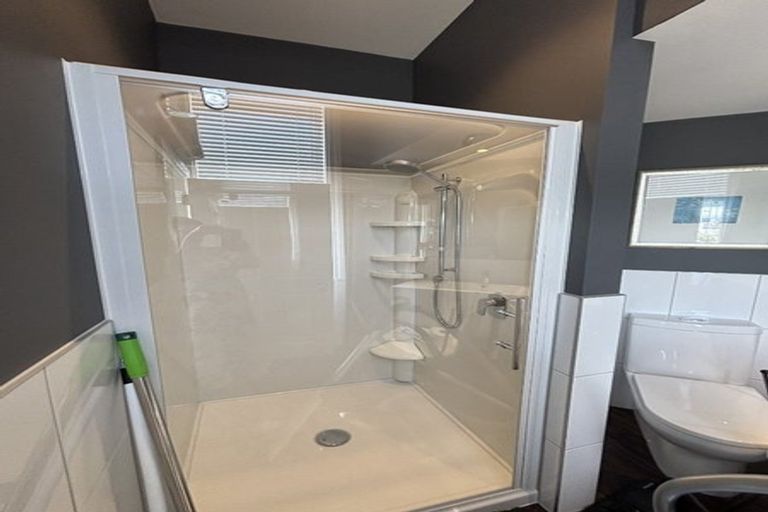 Photo of property in The Villas, 6/33 Hobson Street, Thorndon, Wellington, 6011